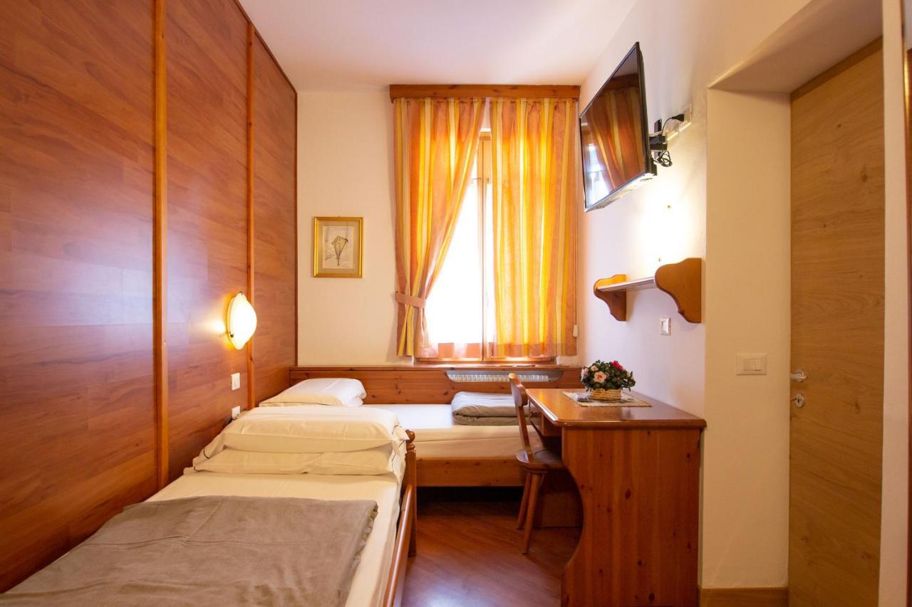 Residence Hotel Santa Maria piscina e wellness Peio Fonti Esterno foto